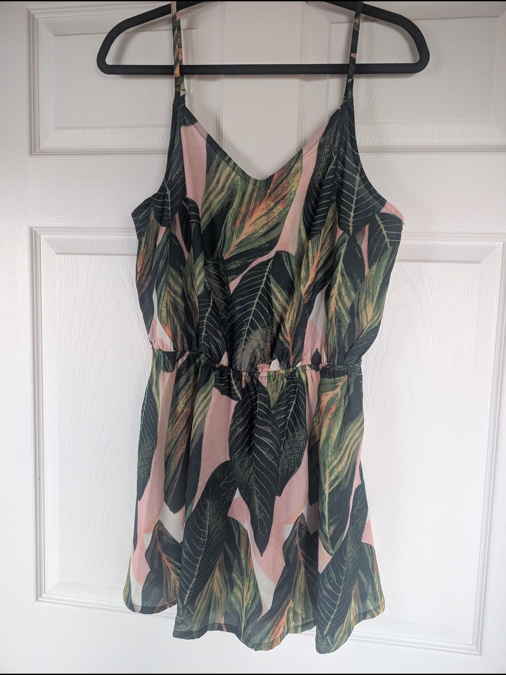 Tropical Leaf Print Spaghetti Strap Dress - Pink & Green